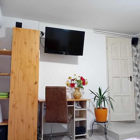 Edi Apartman Vecses Exterior photo